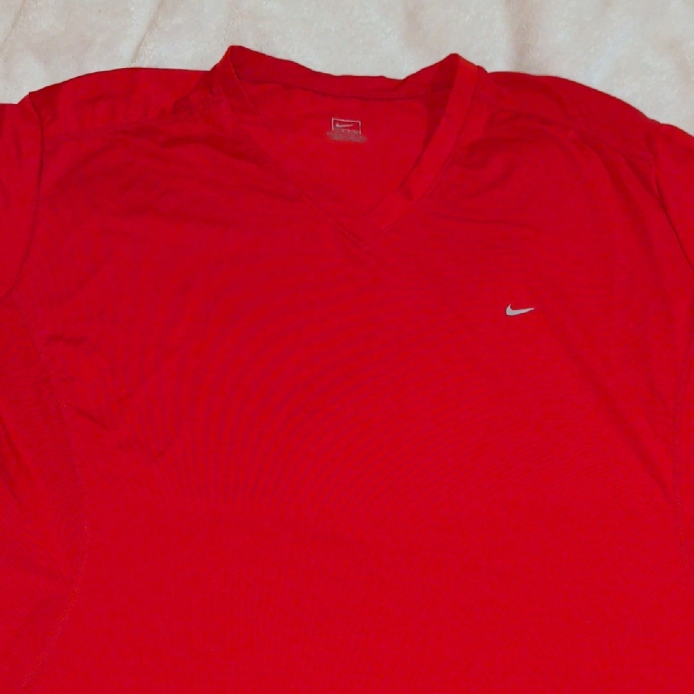 Nike Women's Red Short Sleeve Tee
